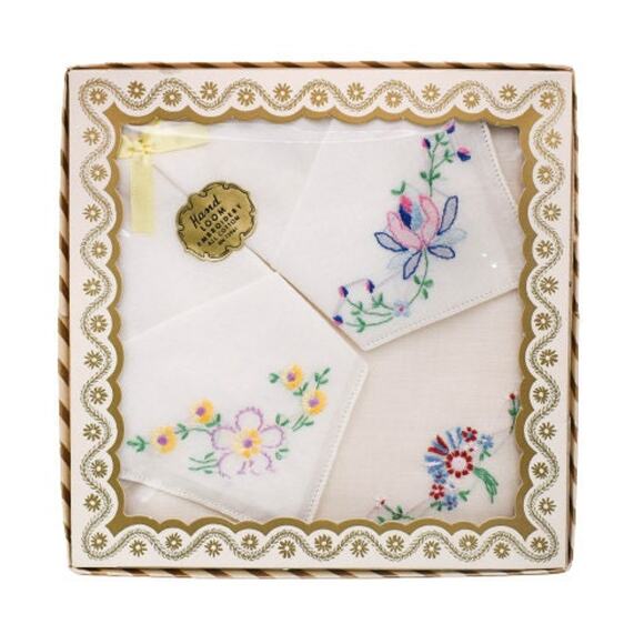 1960s NOS Boxed 3 pc Set Embroidered Floral Pattern Handkerchief Hankie Hanky - Picture 1 of 6